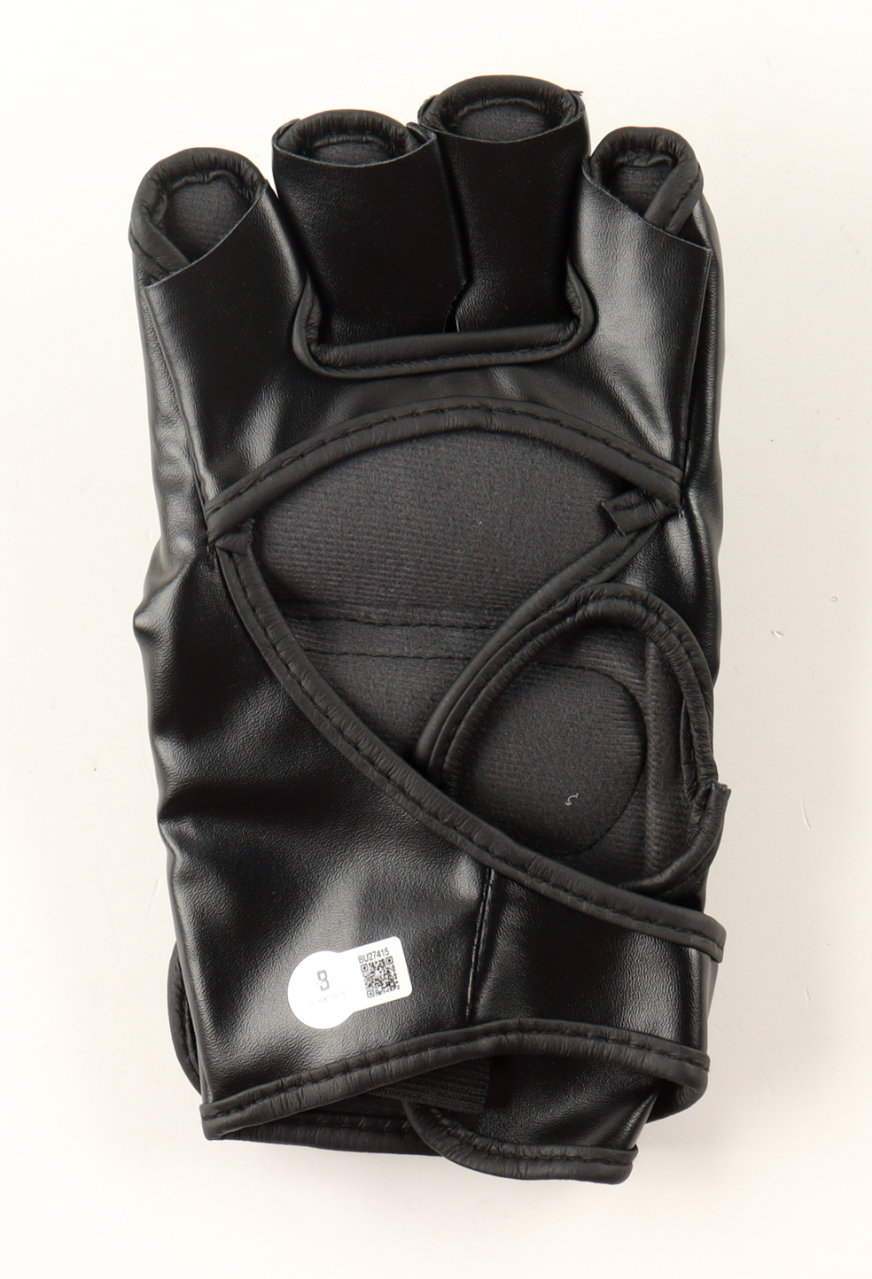 Derrick Lewis Signed Custom Glove (Beckett) at PristineAuction.com Derrick Lewis Signed Custom Glove (Beckett) at PristineAuction.com