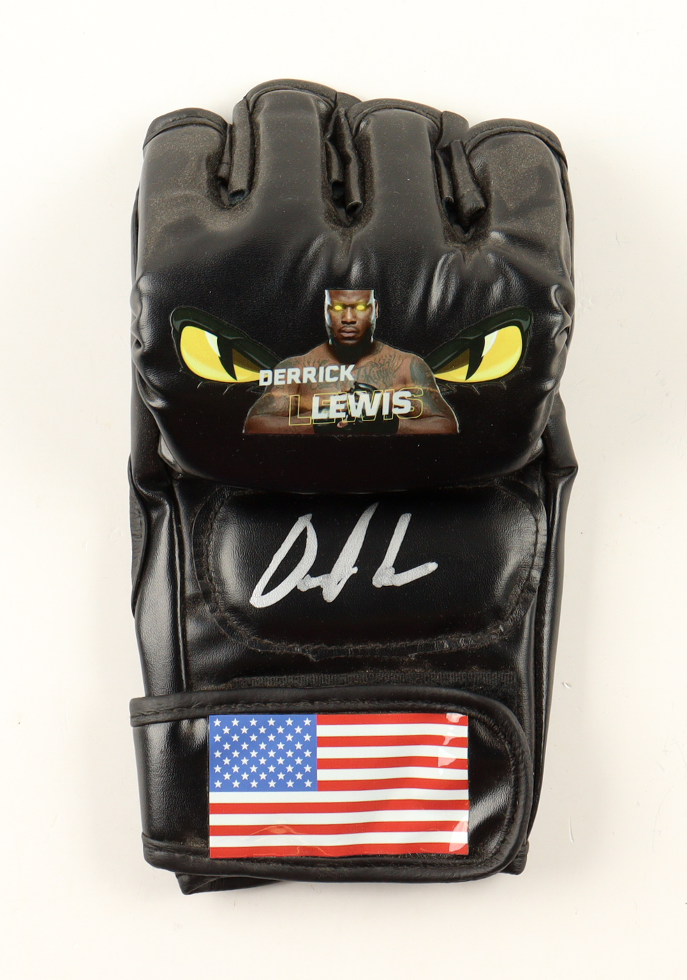 Derrick Lewis Signed Custom Glove (Beckett) at PristineAuction.com Derrick Lewis Signed Custom Glove (Beckett) at PristineAuction.com