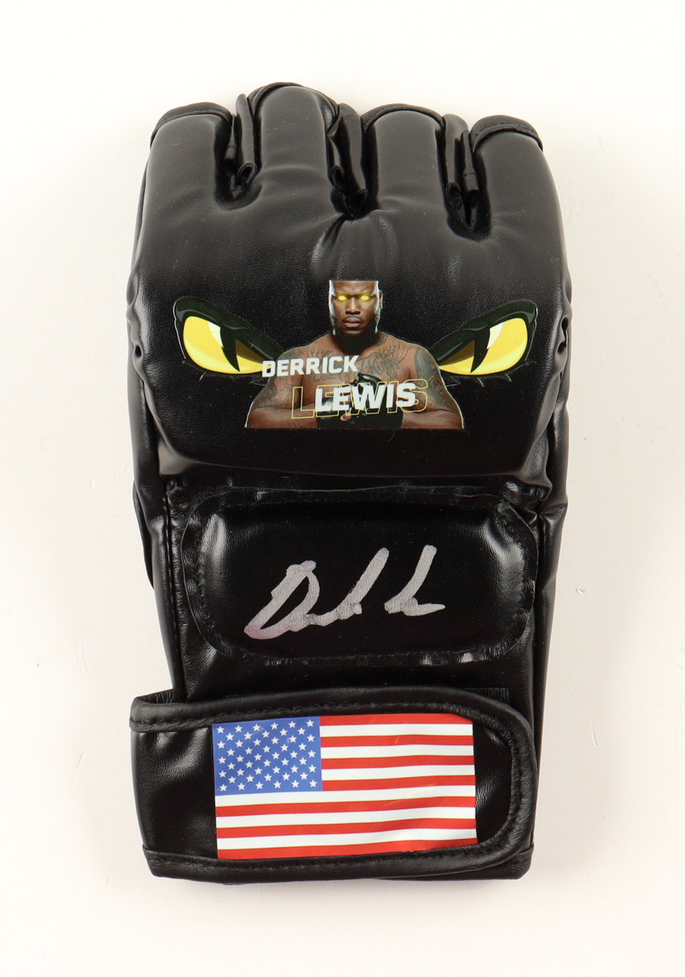 Derrick Lewis Signed Custom Glove (Beckett) at PristineAuction.com Derrick Lewis Signed Custom Glove (Beckett) at PristineAuction.com
