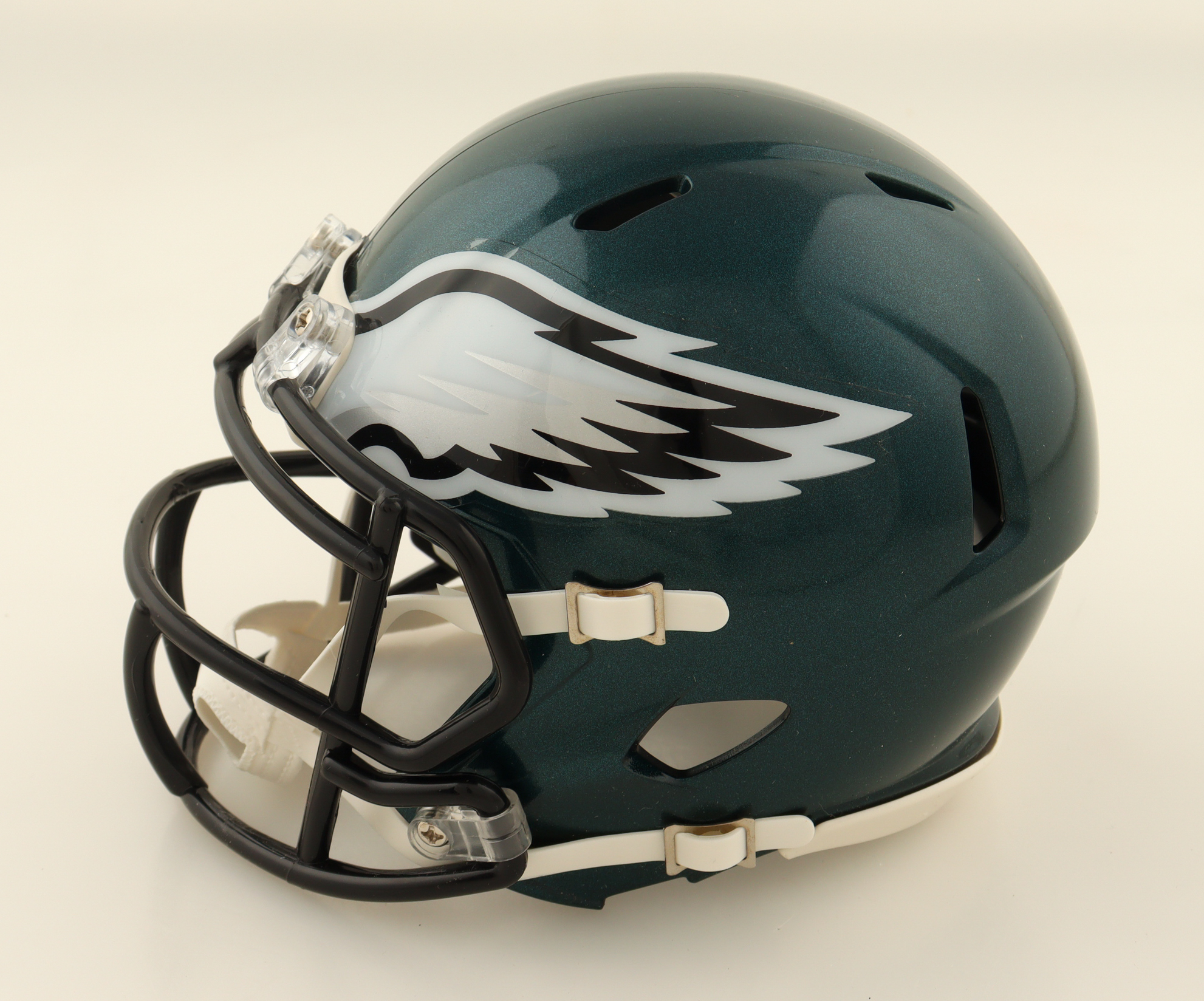 Michael Vick Signed Eagles Speed Mini Helmet (Beckett) at PristineAuction.com Michael Vick Signed Eagles Speed Mini Helmet (Beckett) at PristineAuction.com