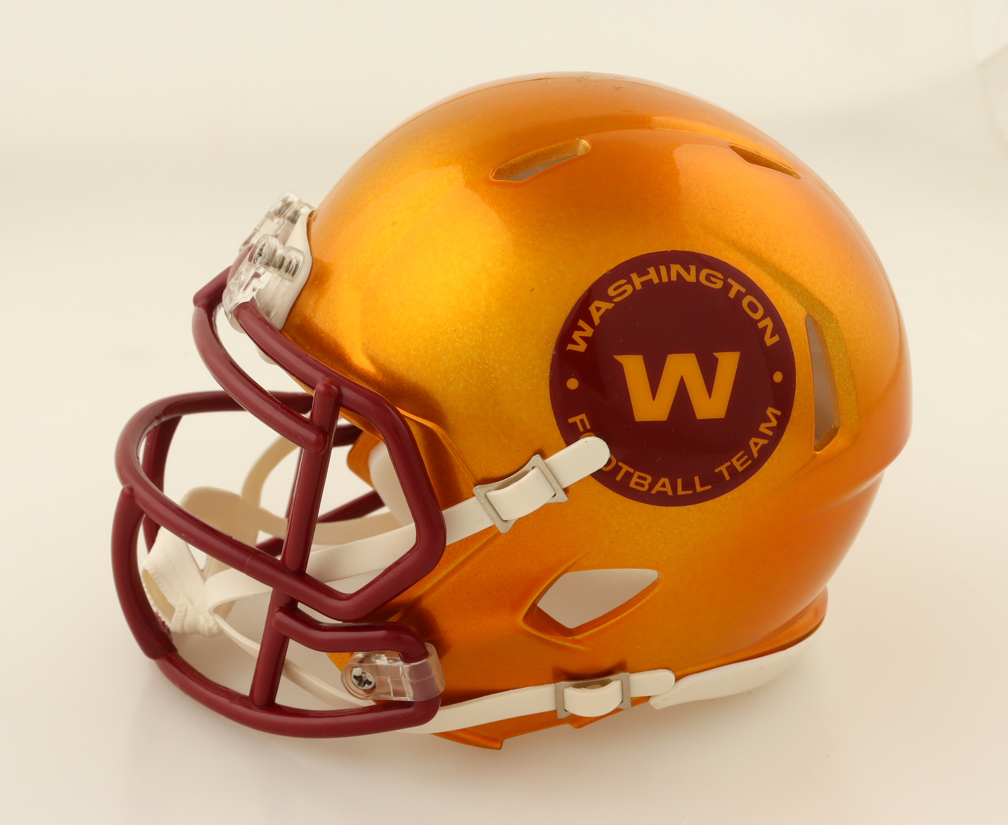 Clinton Portis Signed Football Team Flash Alternate Speed Mini Helmet (Schwartz) at PristineAuction.com Clinton Portis Signed Football Team Flash Alternate Speed Mini Helmet (Schwartz) at PristineAuction.com