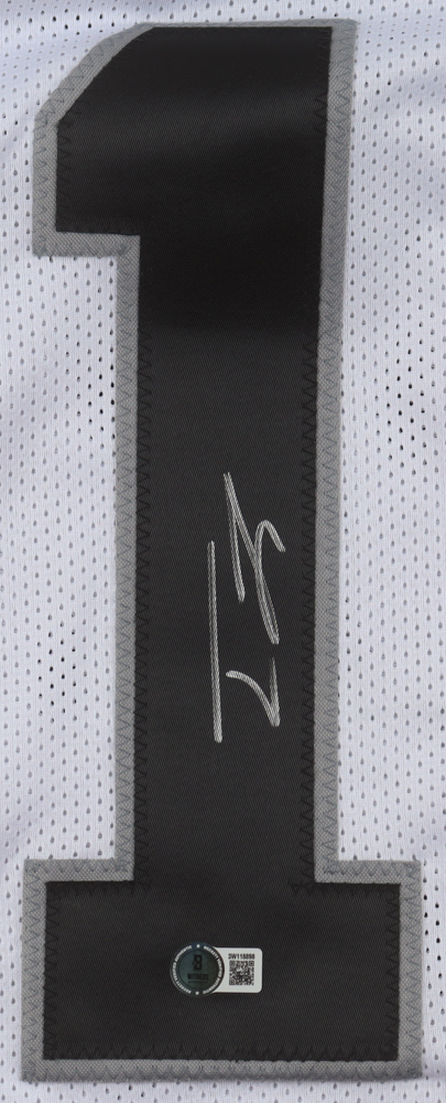 Tre Tucker Signed Jersey (Beckett) at PristineAuction.com Tre Tucker Signed Jersey (Beckett) at PristineAuction.com