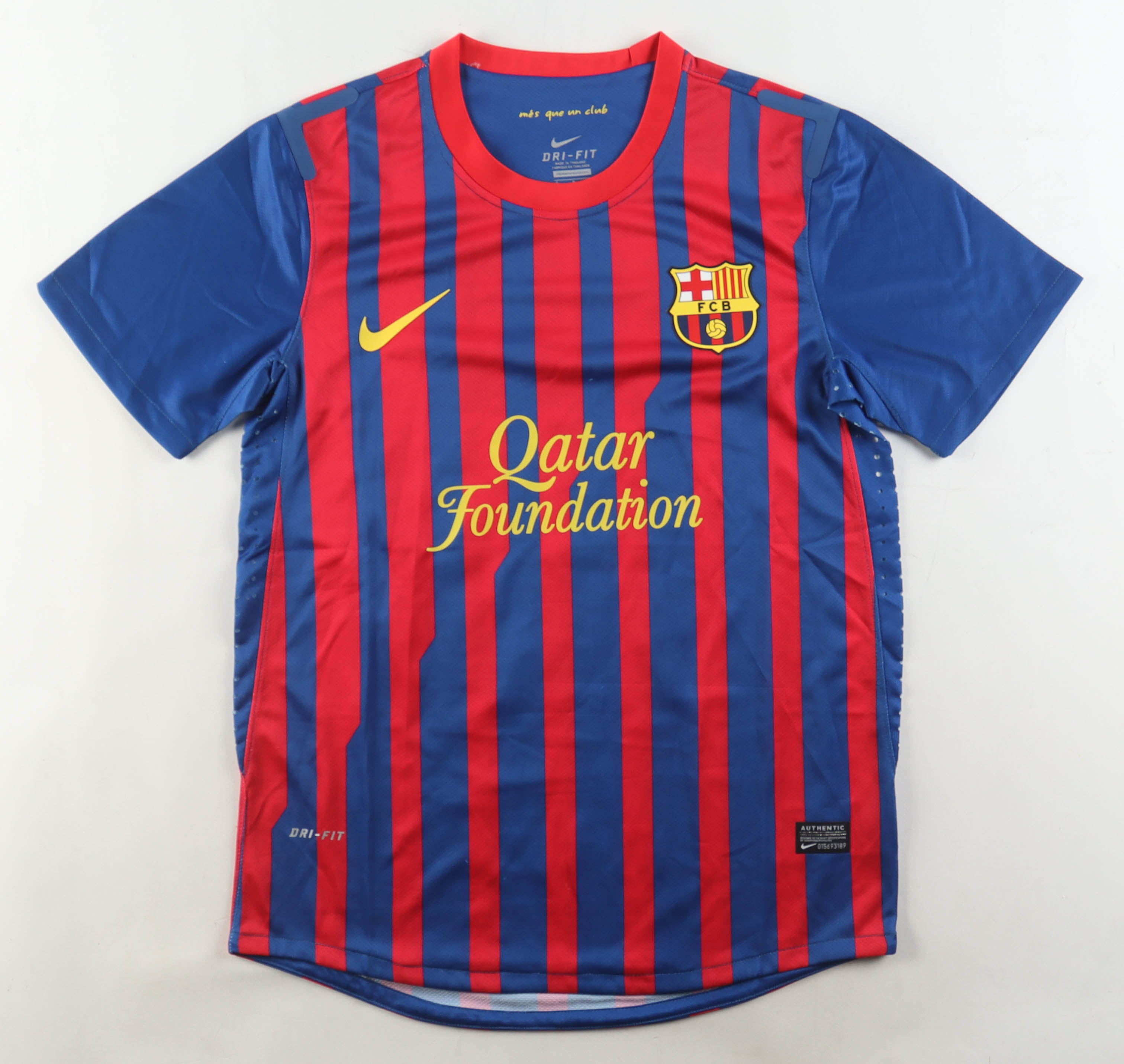 Lionel Messi Signed FC Barcelona Nike Authentic Jersey Inscribed "Leo" (Beckett) at PristineAuction.com Lionel Messi Signed FC Barcelona Nike Authentic Jersey Inscribed "Leo" (Beckett) at PristineAuction.com