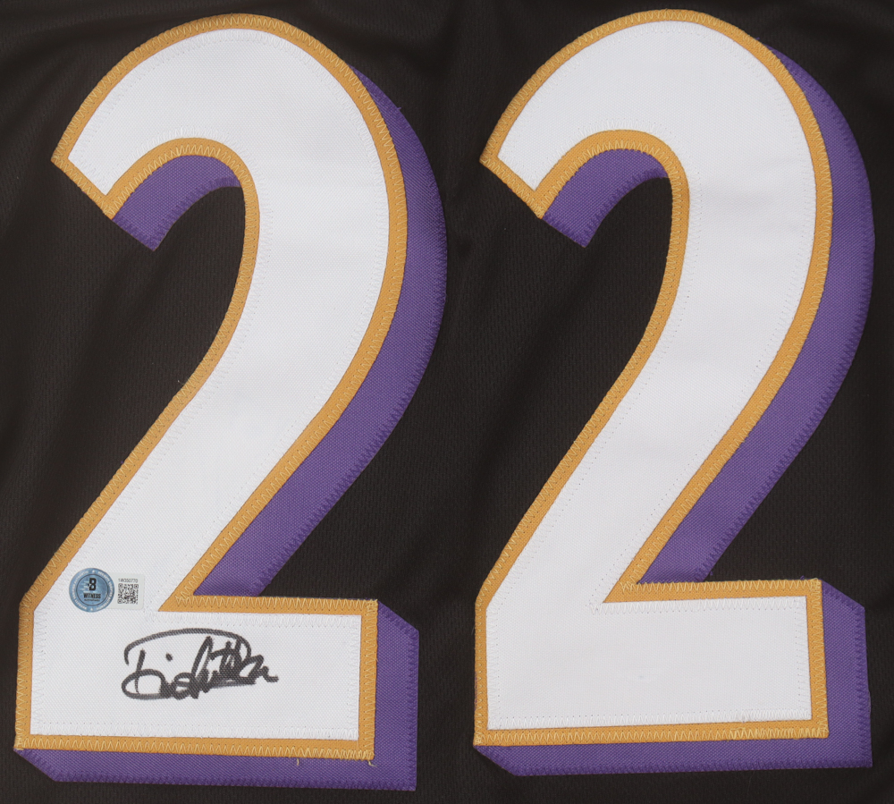 Derrick Henry Signed Jersey (Beckett) at PristineAuction.com Derrick Henry Signed Jersey (Beckett) at PristineAuction.com