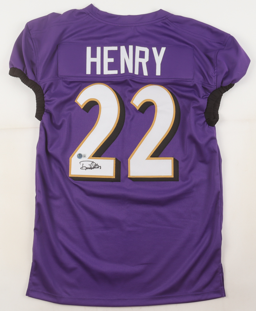 Derrick Henry Signed Jersey (Beckett) at PristineAuction.com Derrick Henry Signed Jersey (Beckett) at PristineAuction.com