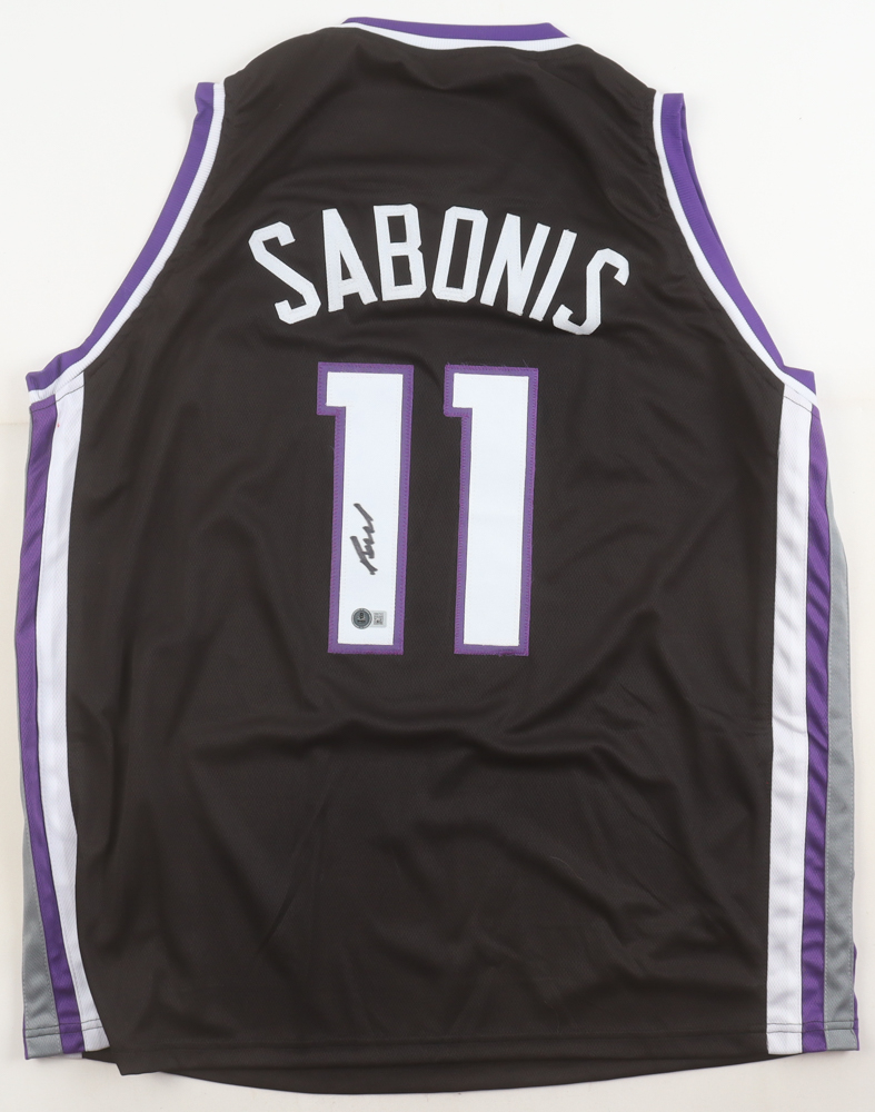 Domantas Sabonis Signed Jersey (Beckett) at PristineAuction.com Domantas Sabonis Signed Jersey (Beckett) at PristineAuction.com