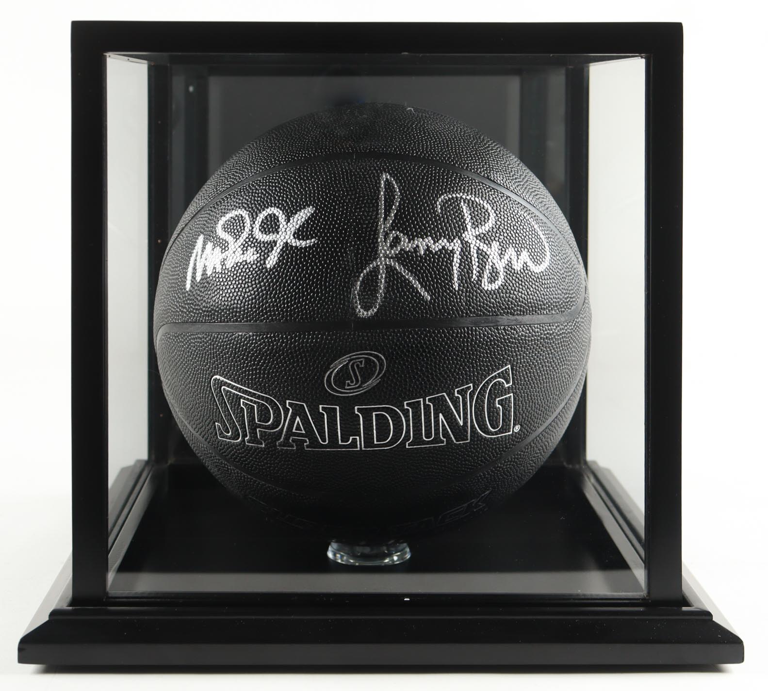 Magic Johnson & Larry Bird Signed NBA Black Edition Basketball with Display Case (PSA & Beckett) at PristineAuction.com Magic Johnson & Larry Bird Signed NBA Black Edition Basketball with Display Case (PSA & Beckett) at PristineAuction.com