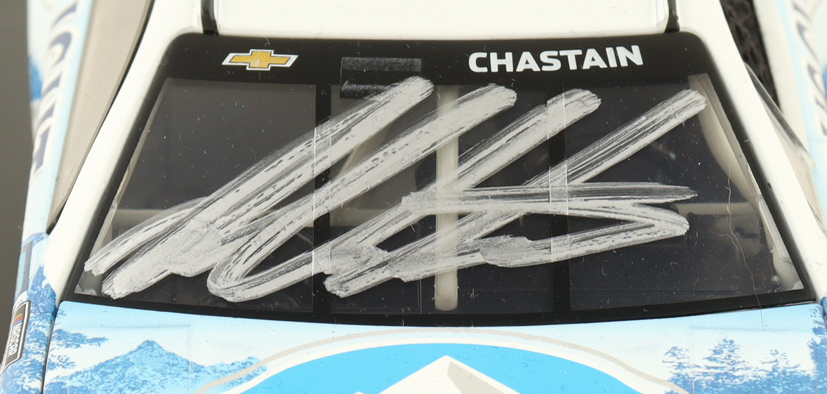 Ross Chastain Signed 2024 #1 Busch Light Chevrolet Camaro ZL1 | 1:24 Diecast Car (PA) at PristineAuction.com Ross Chastain Signed 2024 #1 Busch Light Chevrolet Camaro ZL1 | 1:24 Diecast Car (PA) at PristineAuction.com