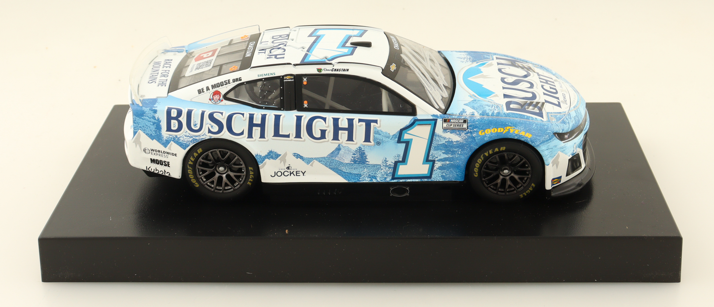 Ross Chastain Signed 2024 #1 Busch Light Chevrolet Camaro ZL1 | 1:24 Diecast Car (PA) at PristineAuction.com Ross Chastain Signed 2024 #1 Busch Light Chevrolet Camaro ZL1 | 1:24 Diecast Car (PA) at PristineAuction.com