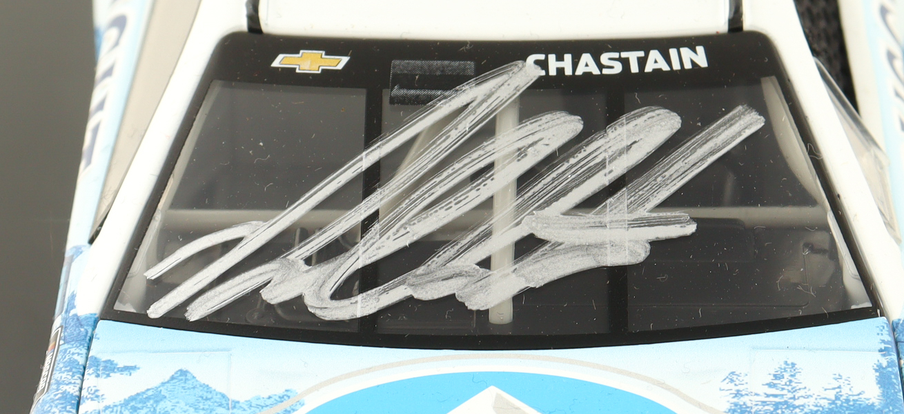 Ross Chastain Signed 2024 #1 Busch Light Chevrolet Camaro ZL1 | 1:24 Diecast Car (PA) at PristineAuction.com Ross Chastain Signed 2024 #1 Busch Light Chevrolet Camaro ZL1 | 1:24 Diecast Car (PA) at PristineAuction.com