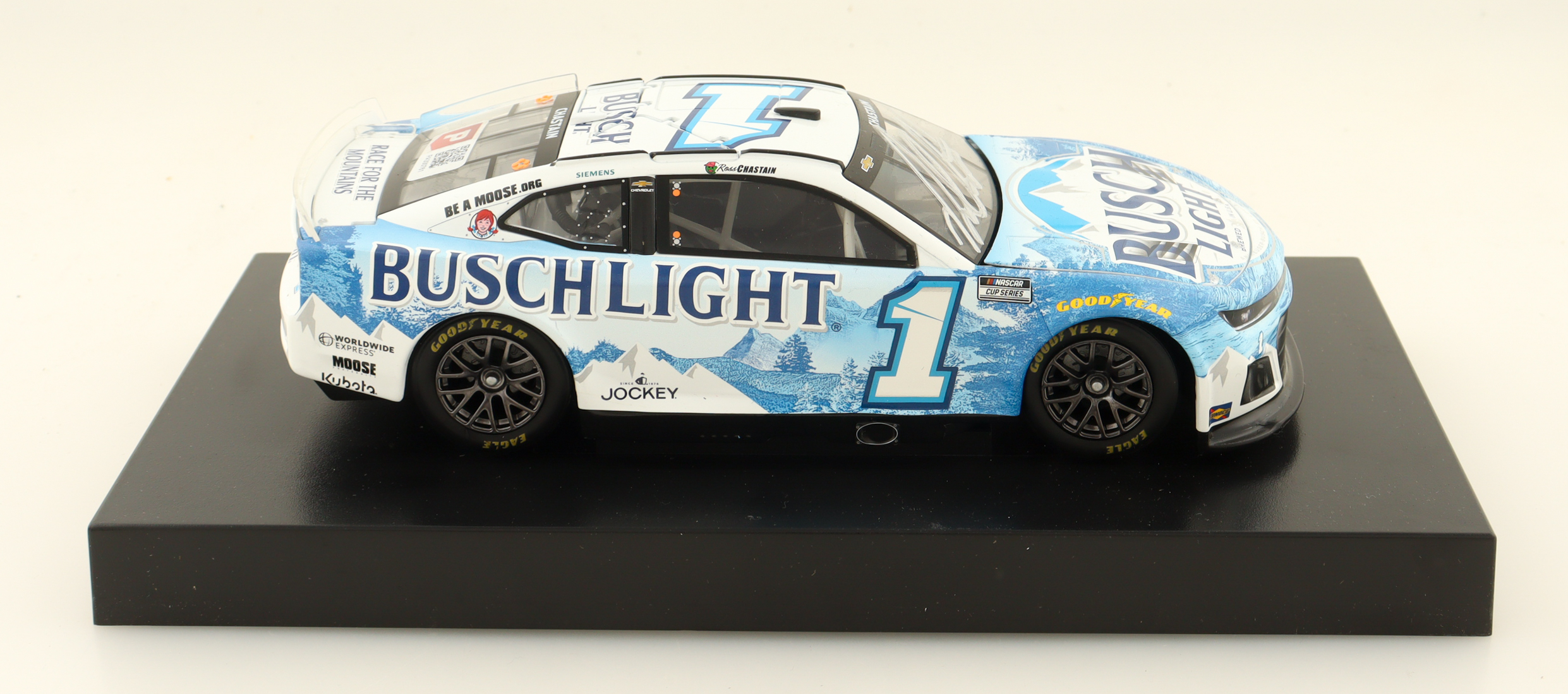 Ross Chastain Signed 2024 #1 Busch Light Chevrolet Camaro ZL1 | 1:24 Diecast Car (PA) at PristineAuction.com Ross Chastain Signed 2024 #1 Busch Light Chevrolet Camaro ZL1 | 1:24 Diecast Car (PA) at PristineAuction.com