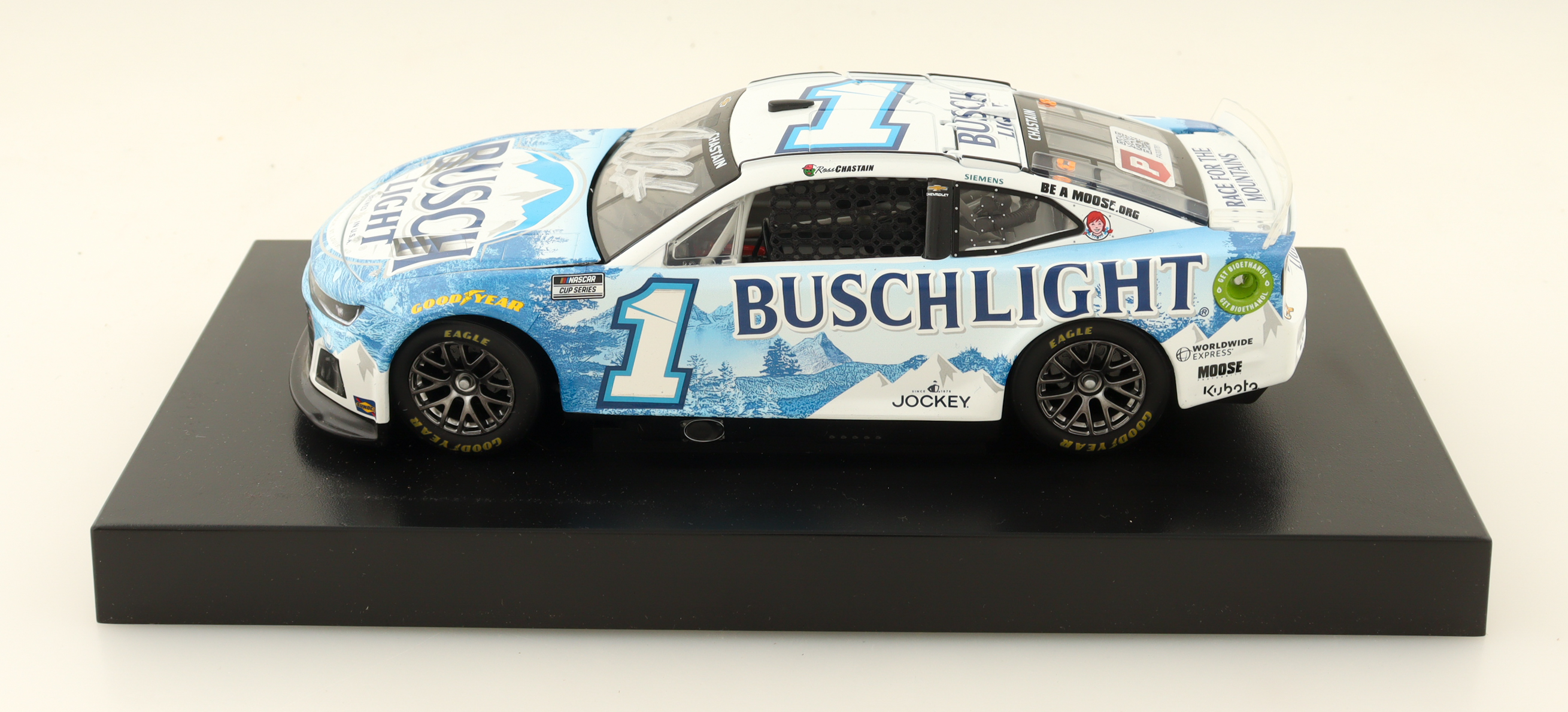 Ross Chastain Signed 2024 #1 Busch Light Chevrolet Camaro ZL1 | 1:24 Diecast Car (PA) at PristineAuction.com Ross Chastain Signed 2024 #1 Busch Light Chevrolet Camaro ZL1 | 1:24 Diecast Car (PA) at PristineAuction.com