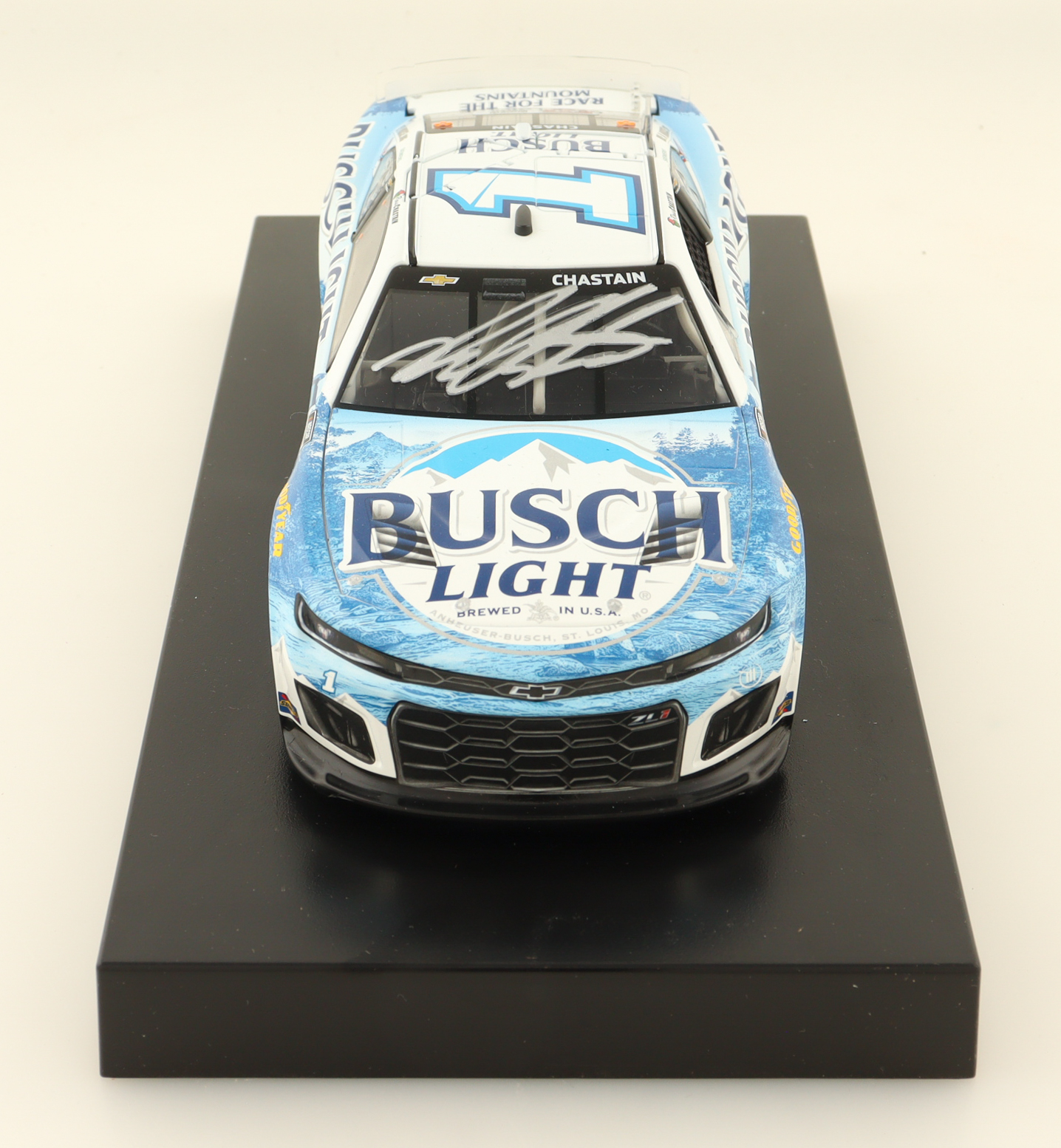 Ross Chastain Signed 2024 #1 Busch Light Chevrolet Camaro ZL1 | 1:24 Diecast Car (PA) at PristineAuction.com Ross Chastain Signed 2024 #1 Busch Light Chevrolet Camaro ZL1 | 1:24 Diecast Car (PA) at PristineAuction.com