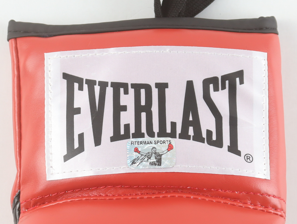 Mike Tyson Signed Everlast Boxing Glove (Tyson) at PristineAuction.com Mike Tyson Signed Everlast Boxing Glove (Tyson) at PristineAuction.com