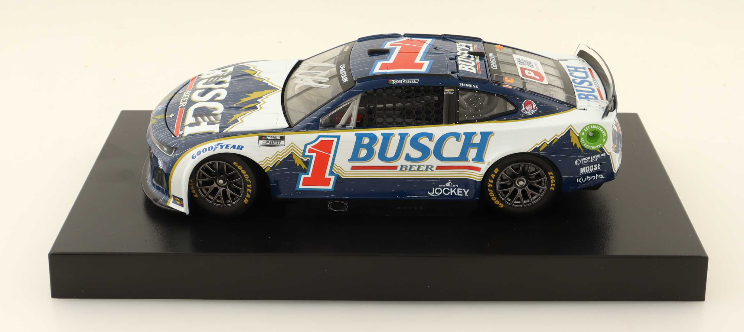 Ross Chastain Signed 2024 #1 Busch Light Retro Chevrolet Camaro ZL1 | 1:24 Diecast Car (PA) at PristineAuction.com Ross Chastain Signed 2024 #1 Busch Light Retro Chevrolet Camaro ZL1 | 1:24 Diecast Car (PA) at PristineAuction.com