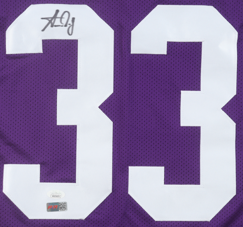 Aaron Jones Signed Jersey (JSA) at PristineAuction.com Aaron Jones Signed Jersey (JSA) at PristineAuction.com