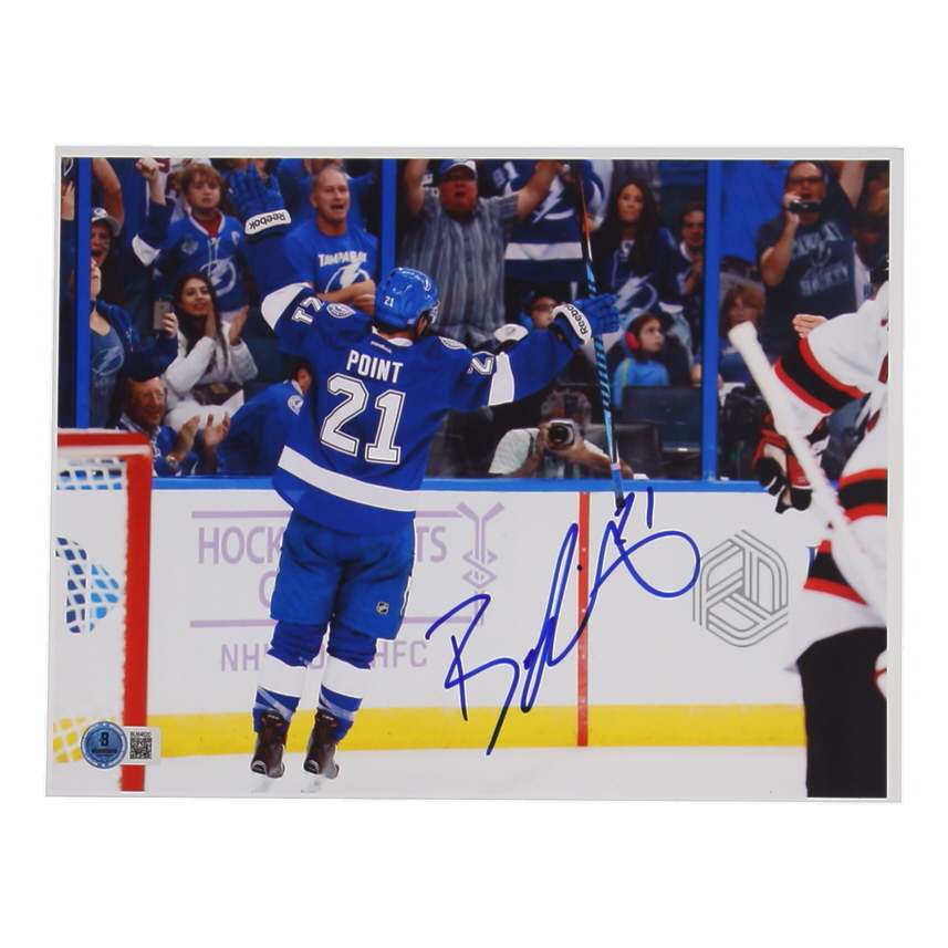 Brayden Point Signed Lightning 8x10 Photo (Beckett) at PristineAuction.com Brayden Point Signed Lightning 8x10 Photo (Beckett) at PristineAuction.com