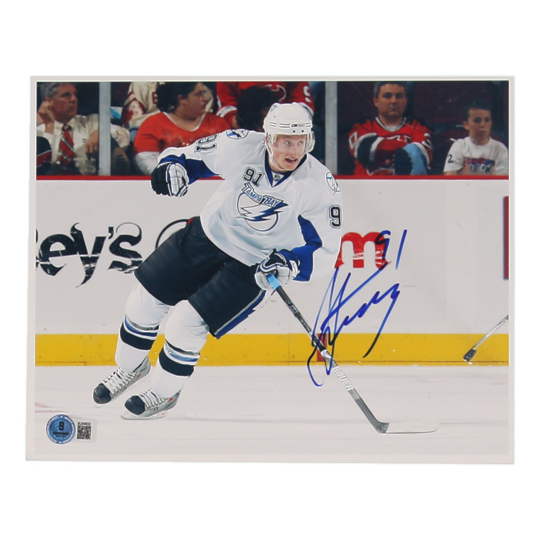Steven Stamkos Signed Lighting 8x10 Photo (Beckett) at PristineAuction.com Steven Stamkos Signed Lighting 8x10 Photo (Beckett) at PristineAuction.com
