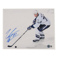 Victor Hedman Signed Lighting 8x10 Photo (Beckett) at PristineAuction.com
