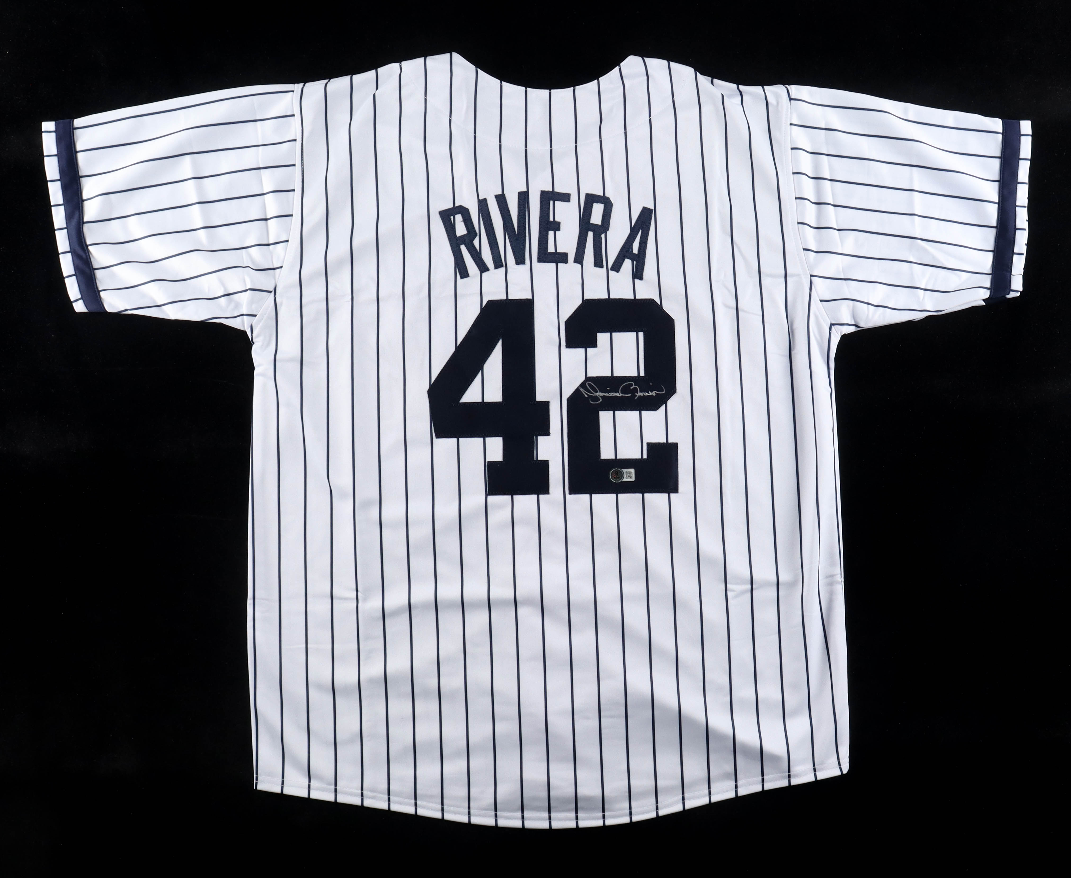 Mariano Rivera Signed Jersey (Beckett) at PristineAuction.com Mariano Rivera Signed Jersey (Beckett) at PristineAuction.com