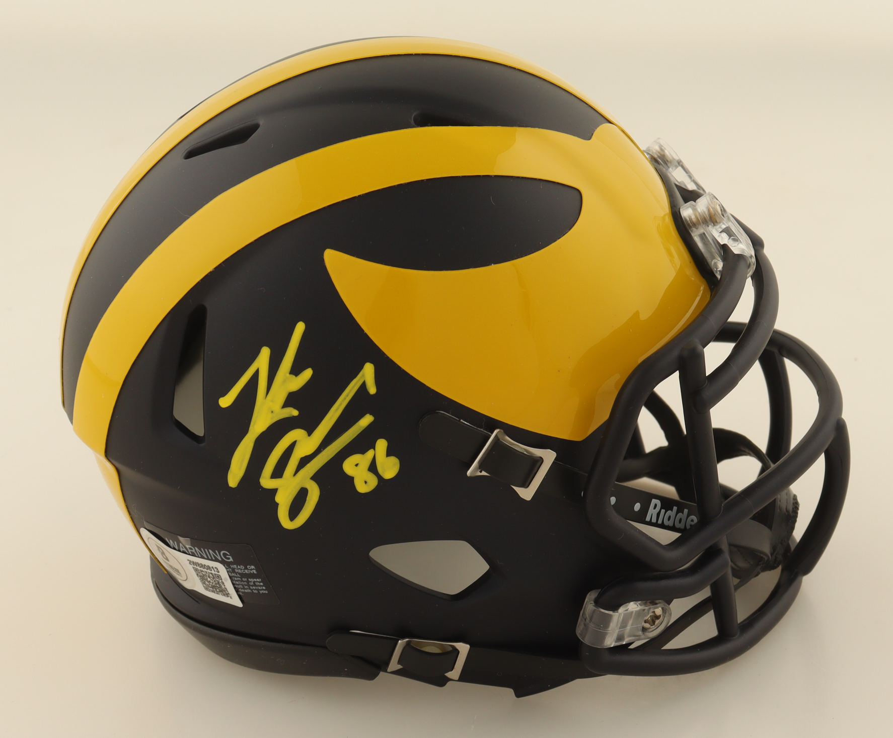 Luke Schoonmaker Signed Michigan Wolverines Speed Mini Helmet (Beckett) at PristineAuction.com Luke Schoonmaker Signed Michigan Wolverines Speed Mini Helmet (Beckett) at PristineAuction.com