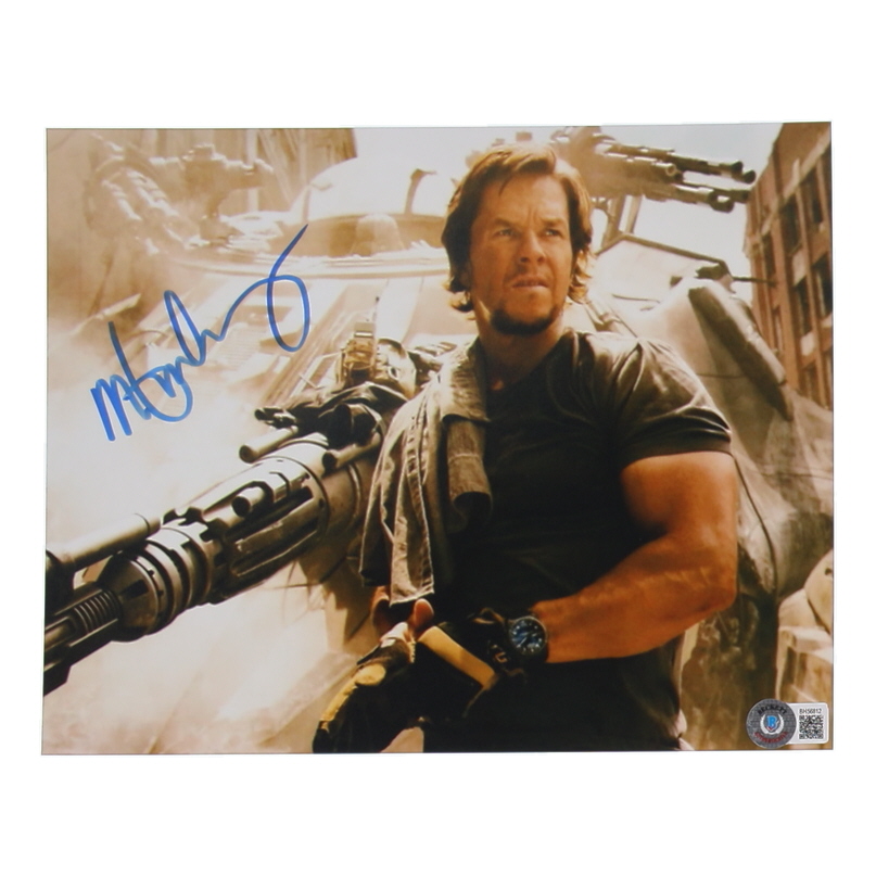 Mark Wahlberg Signed "Transformers: The Last Knight" 8x10 Photo (Beckett) at PristineAuction.com Mark Wahlberg Signed "Transformers: The Last Knight" 8x10 Photo (Beckett) at PristineAuction.com