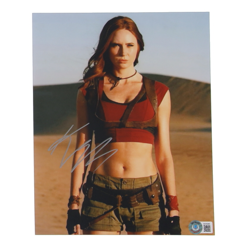 Karen Gillan Signed "Jumanji" 8x10 Photo (Beckett) at PristineAuction.com Karen Gillan Signed "Jumanji" 8x10 Photo (Beckett) at PristineAuction.com