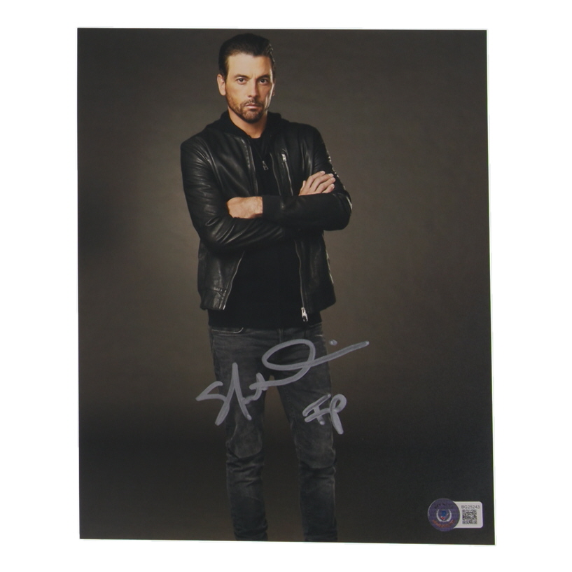 Skeet Ulrich Signed "Riverdale" 8x10 Photo Inscribed "FP" (Beckett) at PristineAuction.com Skeet Ulrich Signed "Riverdale" 8x10 Photo Inscribed "FP" (Beckett) at PristineAuction.com