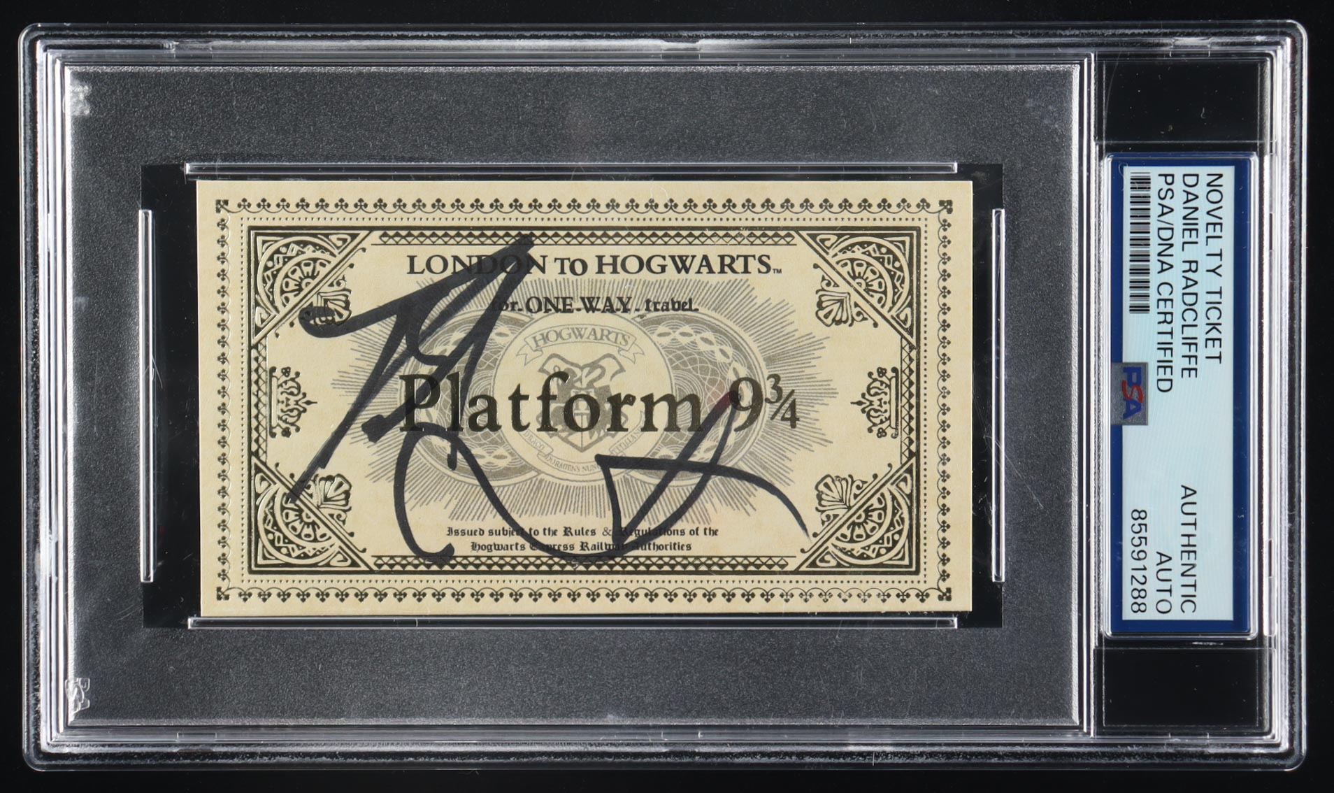 Daniel Radcliffe Signed "Harry Potter" Hogwarts Express Railway Ticket (PSA) at PristineAuction.com Daniel Radcliffe Signed "Harry Potter" Hogwarts Express Railway Ticket (PSA) at PristineAuction.com