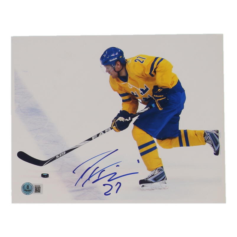 Patric Hornqvist Signed Team Sweden 8x10 Photo (Beckett) at PristineAuction.com Patric Hornqvist Signed Team Sweden 8x10 Photo (Beckett) at PristineAuction.com