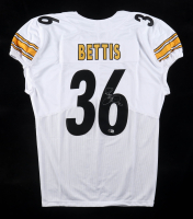 Jerome Bettis Signed Jersey (Beckett) at PristineAuction.com