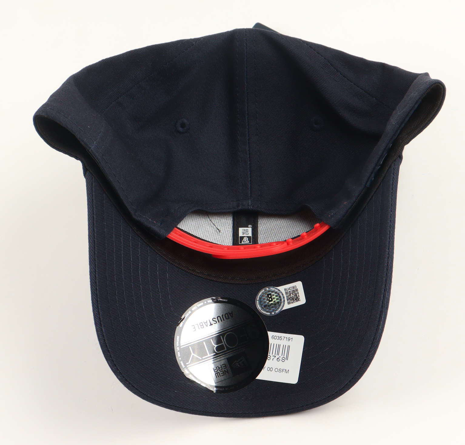 Liam Lawson Signed Redbull Hat (Beckett) at PristineAuction.com Liam Lawson Signed Redbull Hat (Beckett) at PristineAuction.com