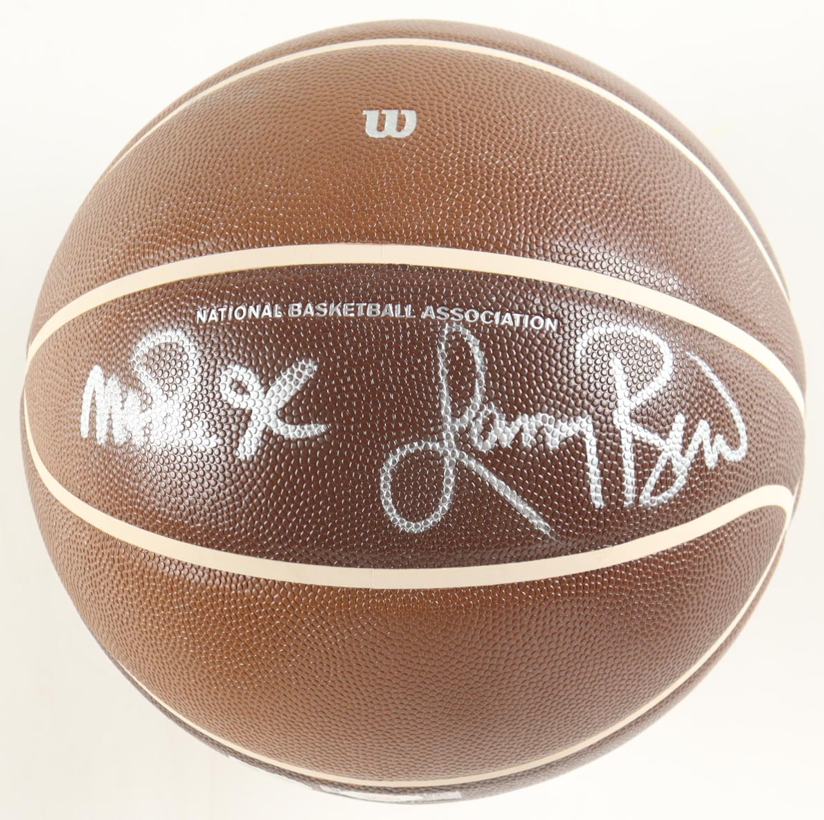 Magic Johnson & Larry Bird Signed NBA Basketball (PSA & Beckett) at PristineAuction.com Magic Johnson & Larry Bird Signed NBA Basketball (PSA & Beckett) at PristineAuction.com