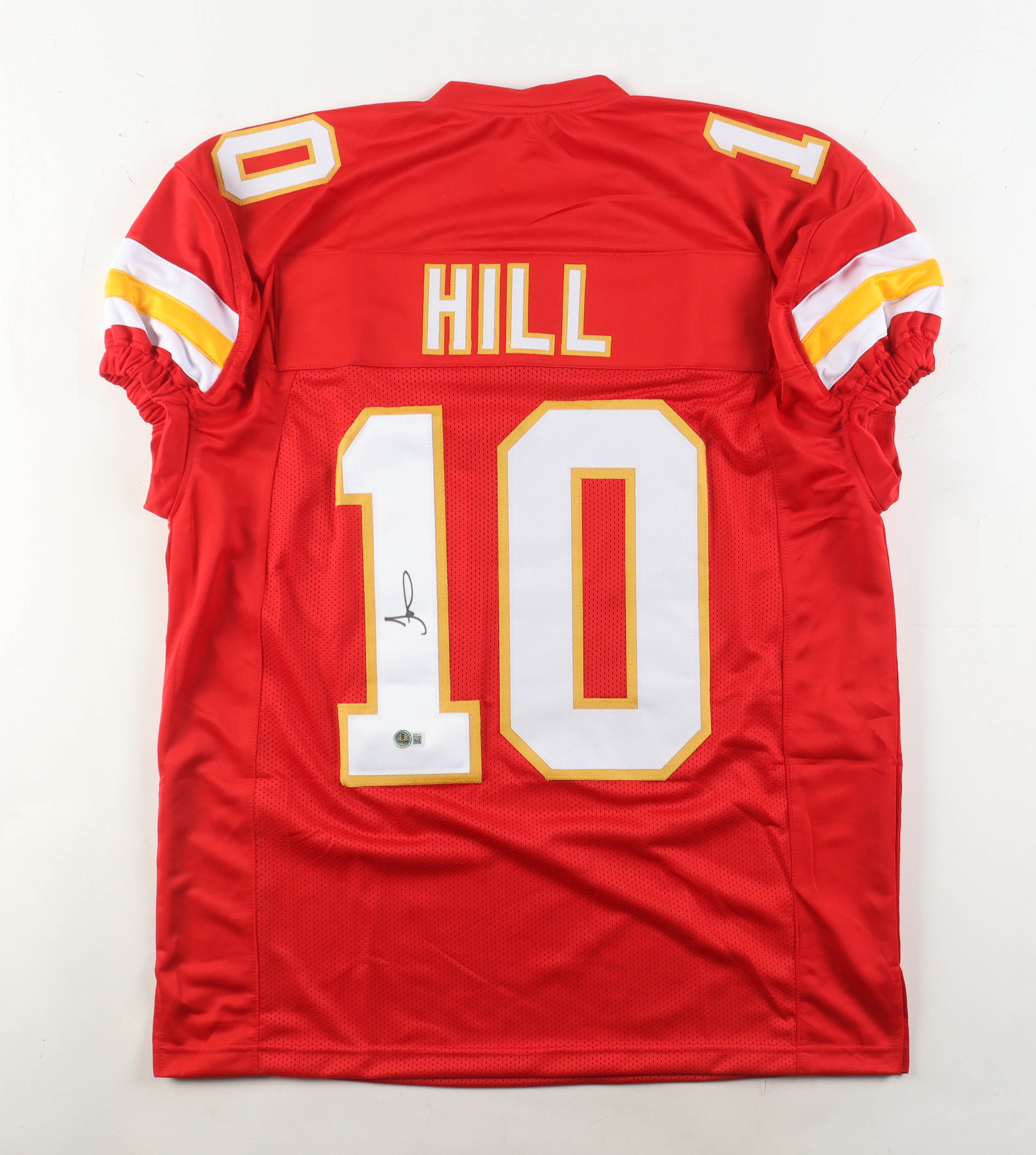 Tyreek Hill Signed Jersey (Beckett) at PristineAuction.com Tyreek Hill Signed Jersey (Beckett) at PristineAuction.com
