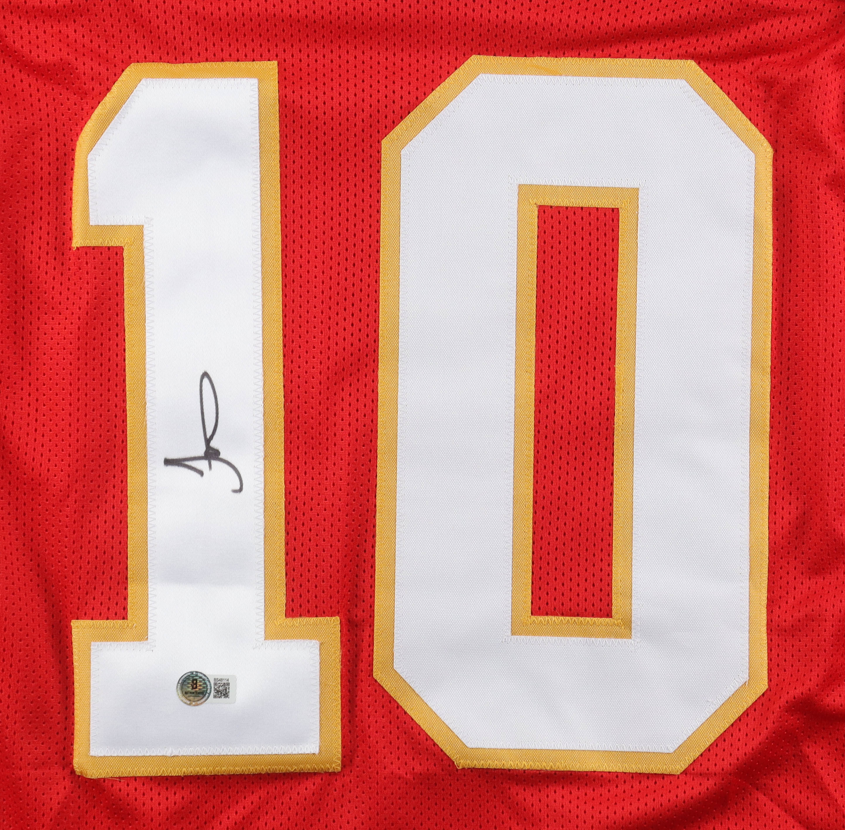 Tyreek Hill Signed Jersey (Beckett) at PristineAuction.com Tyreek Hill Signed Jersey (Beckett) at PristineAuction.com