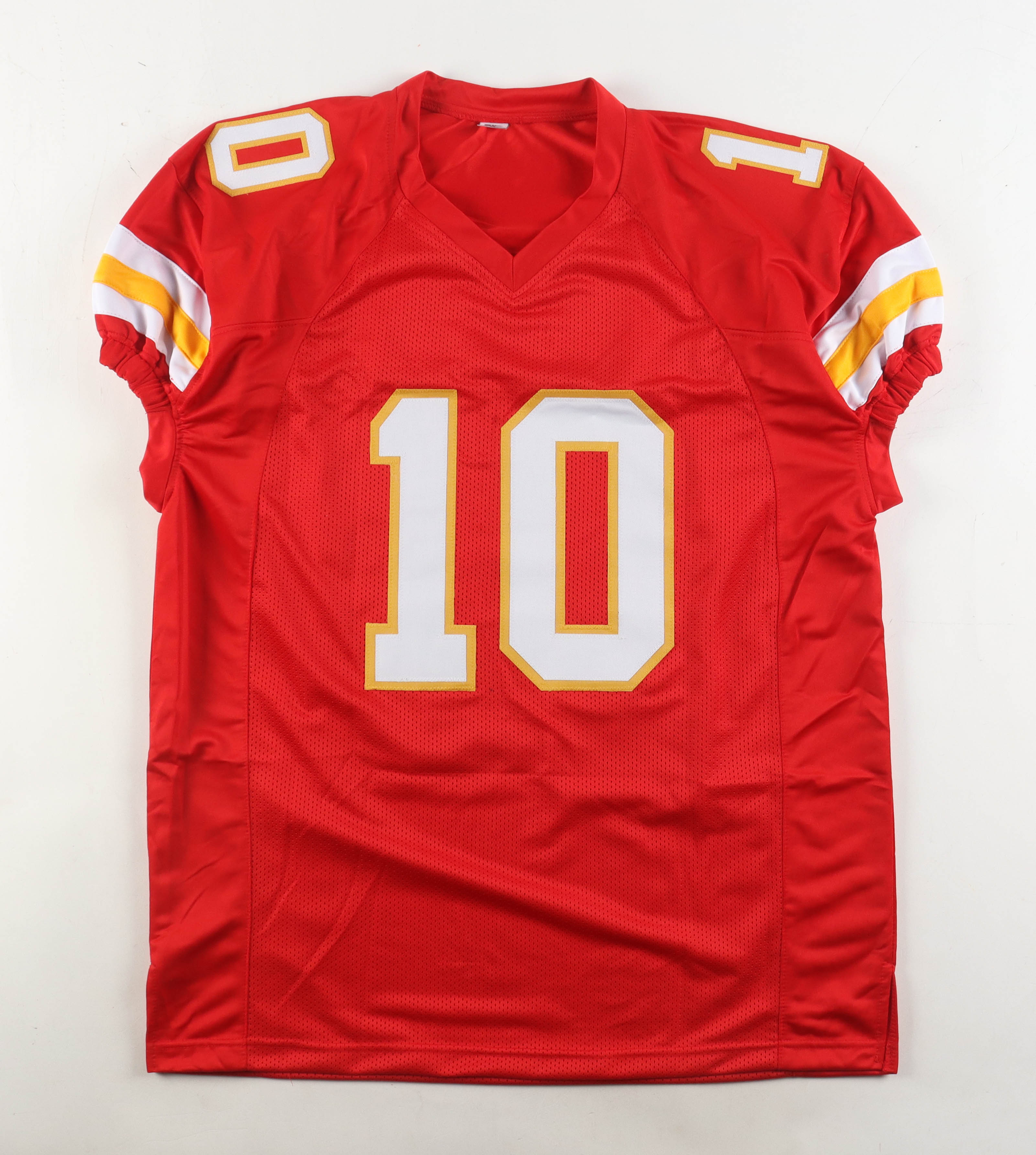 Tyreek Hill Signed Jersey (Beckett) at PristineAuction.com Tyreek Hill Signed Jersey (Beckett) at PristineAuction.com
