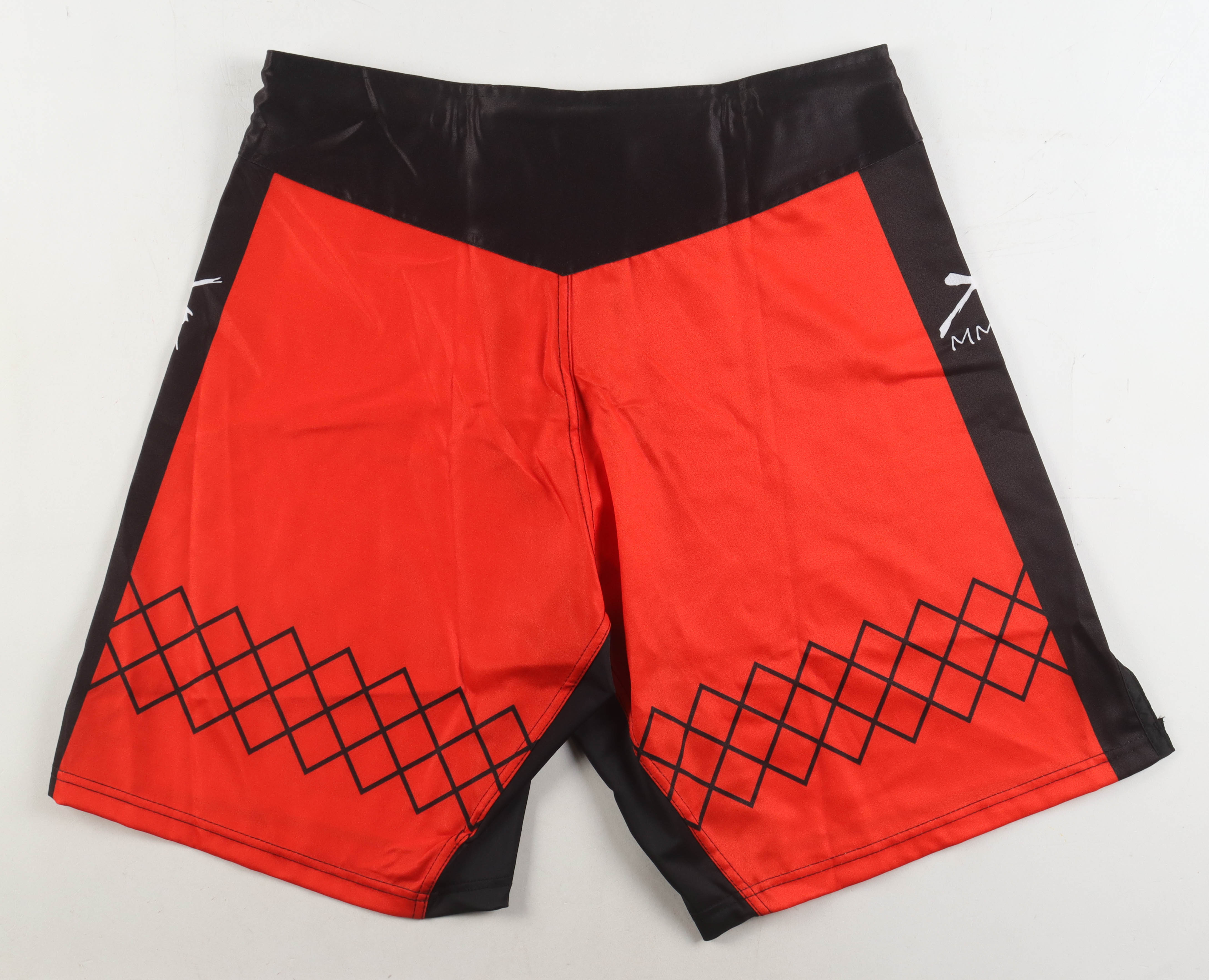 Randy Couture Signed MMA Trunks (Beckett) at PristineAuction.com Randy Couture Signed MMA Trunks (Beckett) at PristineAuction.com