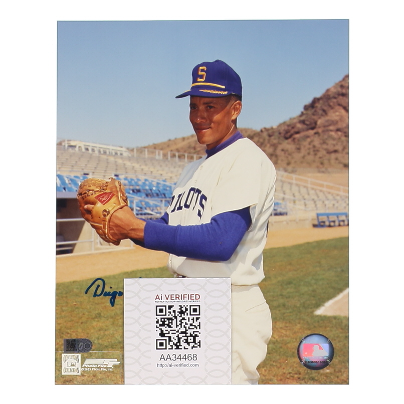 Diego Segui Signed Pilots 8x10 Photo (AIV) at PristineAuction.com Diego Segui Signed Pilots 8x10 Photo (AIV) at PristineAuction.com