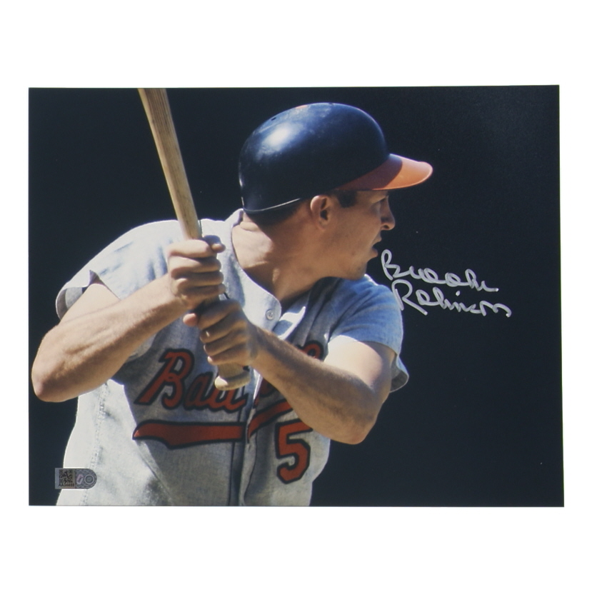 Brooks Robinson Signed Orioles 8x10 Photo (AIV) at PristineAuction.com Brooks Robinson Signed Orioles 8x10 Photo (AIV) at PristineAuction.com