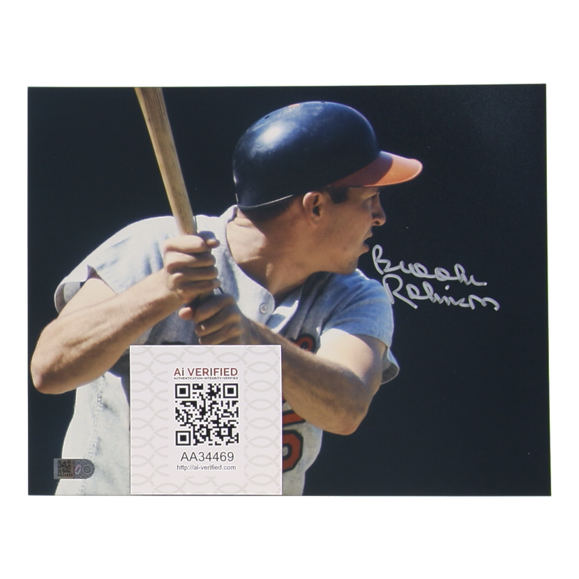 Brooks Robinson Signed Orioles 8x10 Photo (AIV) at PristineAuction.com Brooks Robinson Signed Orioles 8x10 Photo (AIV) at PristineAuction.com
