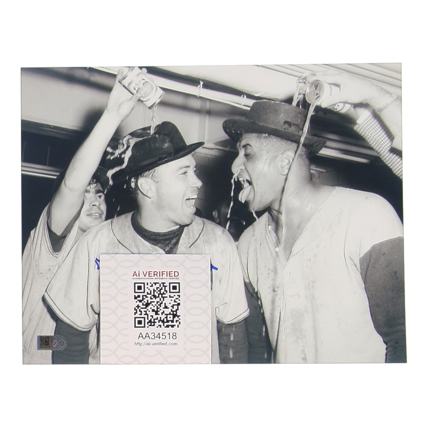 Duke Snider Signed Dodgers 8x10 Photo (AIV) at PristineAuction.com Duke Snider Signed Dodgers 8x10 Photo (AIV) at PristineAuction.com