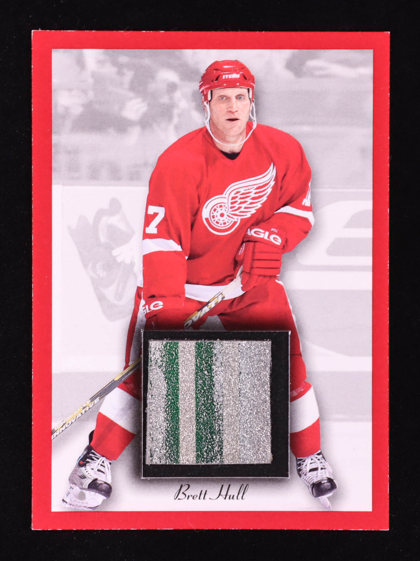 Brett Hull 2003-04 Beehive Sticks Red Border #RE2 at PristineAuction.com Brett Hull 2003-04 Beehive Sticks Red Border #RE2 at PristineAuction.com