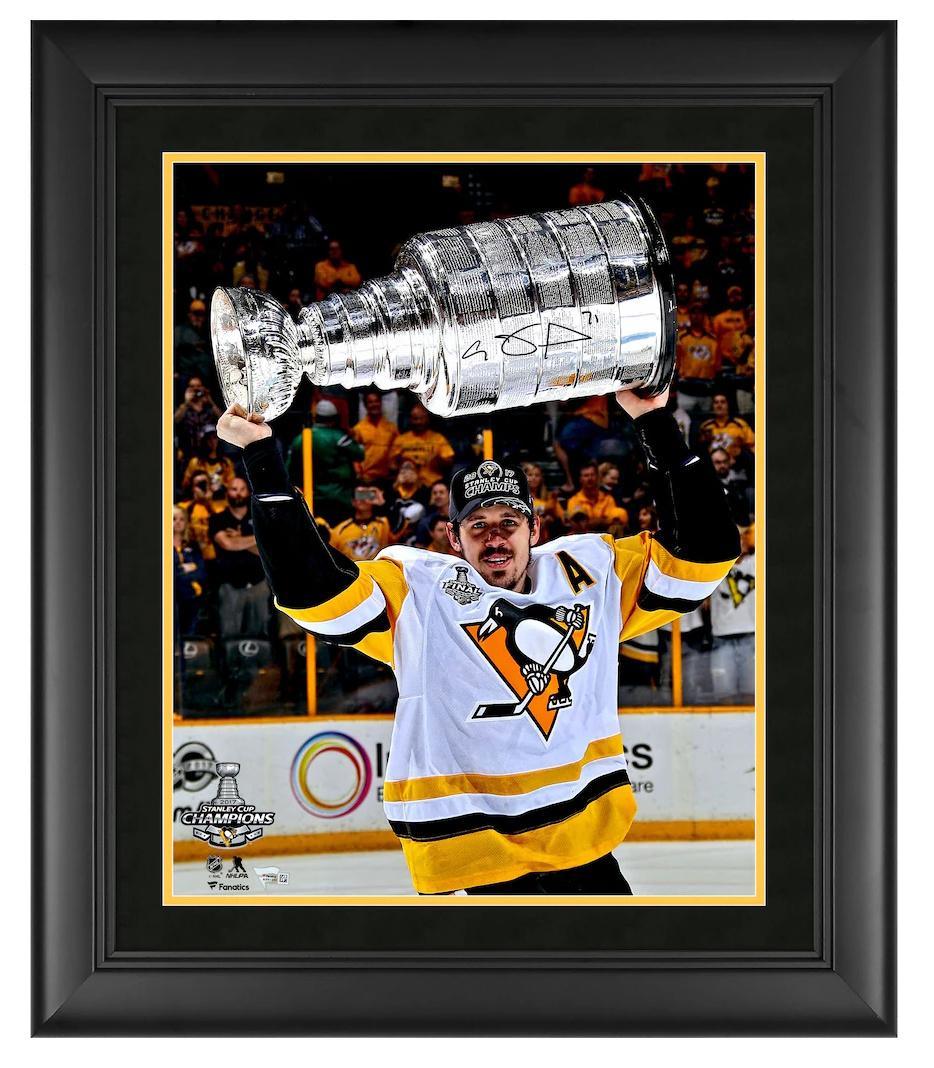Evgeni Malkin Signed Custom Framed Photo (Fanatics) at PristineAuction.com Evgeni Malkin Signed Custom Framed Photo (Fanatics) at PristineAuction.com