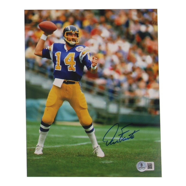 Dan Fouts Signed Chargers 8x10 Photo (Beckett) at PristineAuction.com Dan Fouts Signed Chargers 8x10 Photo (Beckett) at PristineAuction.com