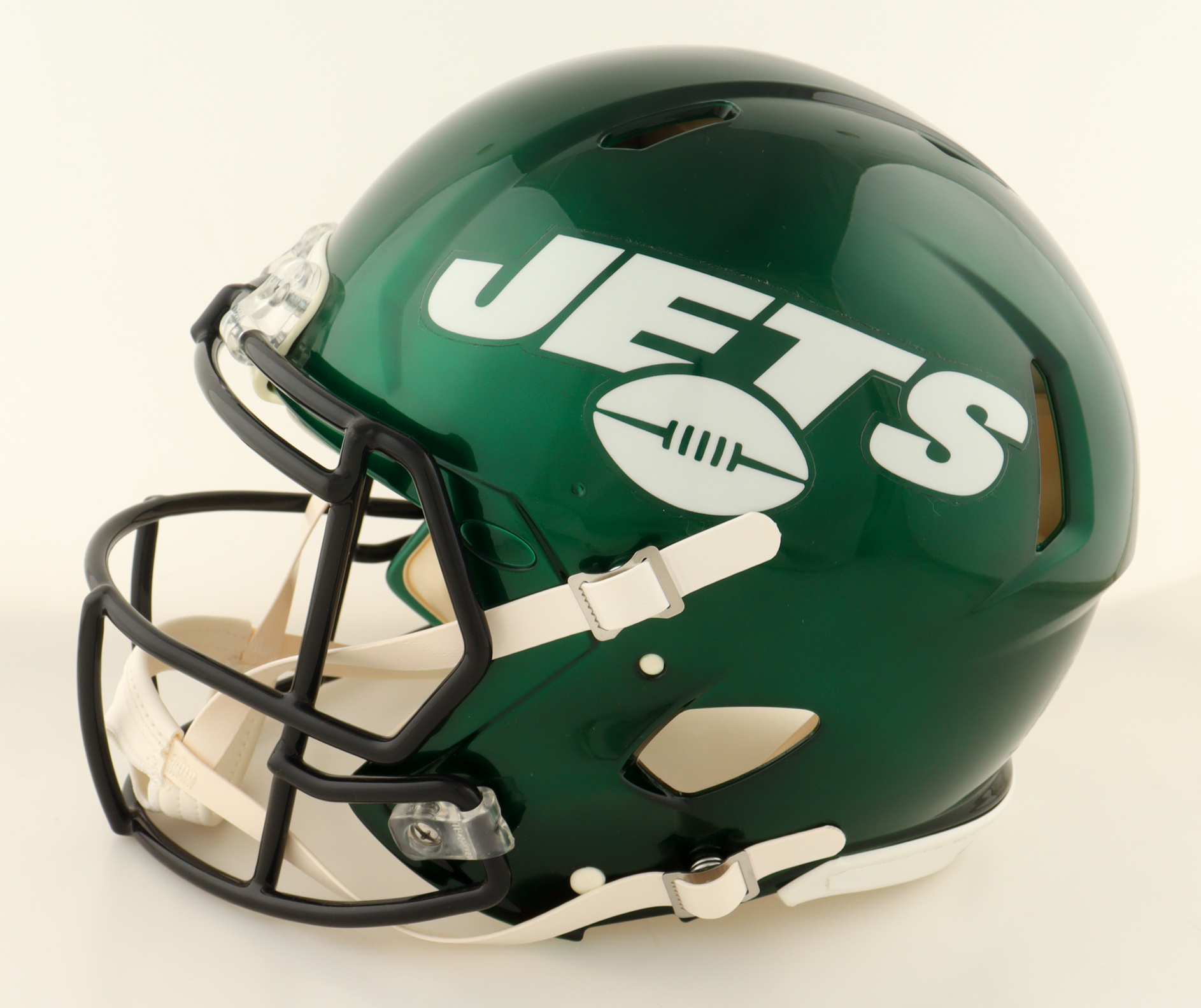 Joe Namath & Sam Darnold Signed Jets Full-Size Authentic On-Field Speed Helmet (Beckett & Darnold) at PristineAuction.com Joe Namath & Sam Darnold Signed Jets Full-Size Authentic On-Field Speed Helmet (Beckett & Darnold) at PristineAuction.com