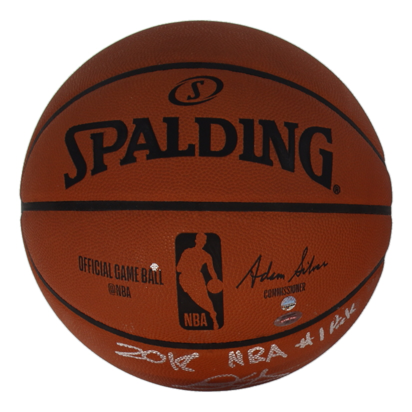 DeAndre Ayton Signed LE NBA Basketball Inscribed "2018 NBA #1 Pick" (Steiner) at PristineAuction.com DeAndre Ayton Signed LE NBA Basketball Inscribed "2018 NBA #1 Pick" (Steiner) at PristineAuction.com