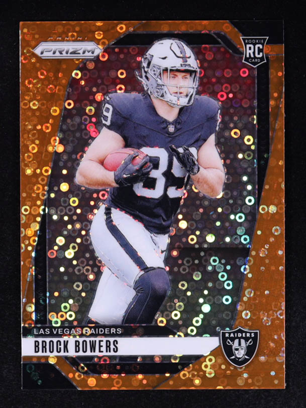 Brock Bowers 2024 Panini Prizm Prizms Orange Disco #315 RC at PristineAuction.com Brock Bowers 2024 Panini Prizm Prizms Orange Disco #315 RC at PristineAuction.com