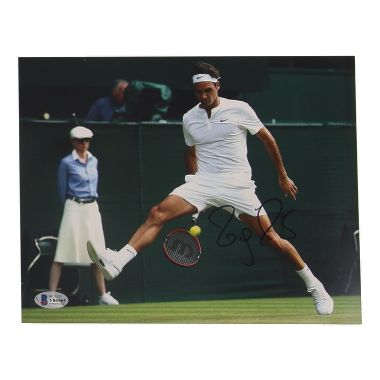Roger Federer Signed 8x10 Photo (Beckett) at PristineAuction.com Roger Federer Signed 8x10 Photo (Beckett) at PristineAuction.com