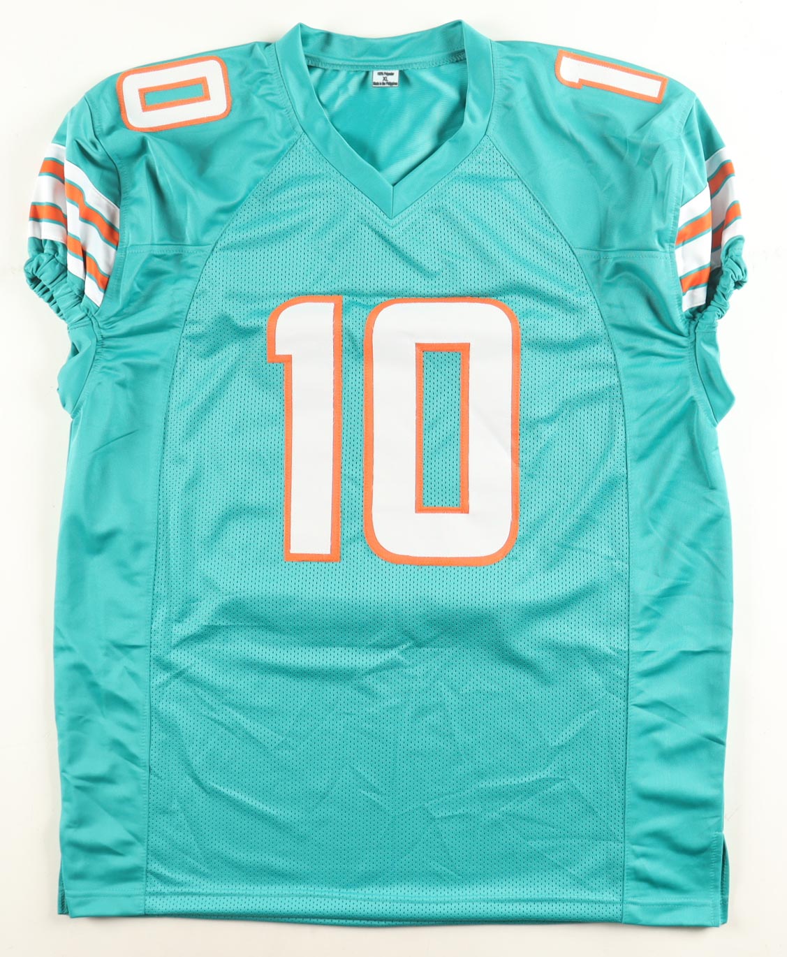 Tyreek Hill Signed Jersey (Beckett) at PristineAuction.com Tyreek Hill Signed Jersey (Beckett) at PristineAuction.com