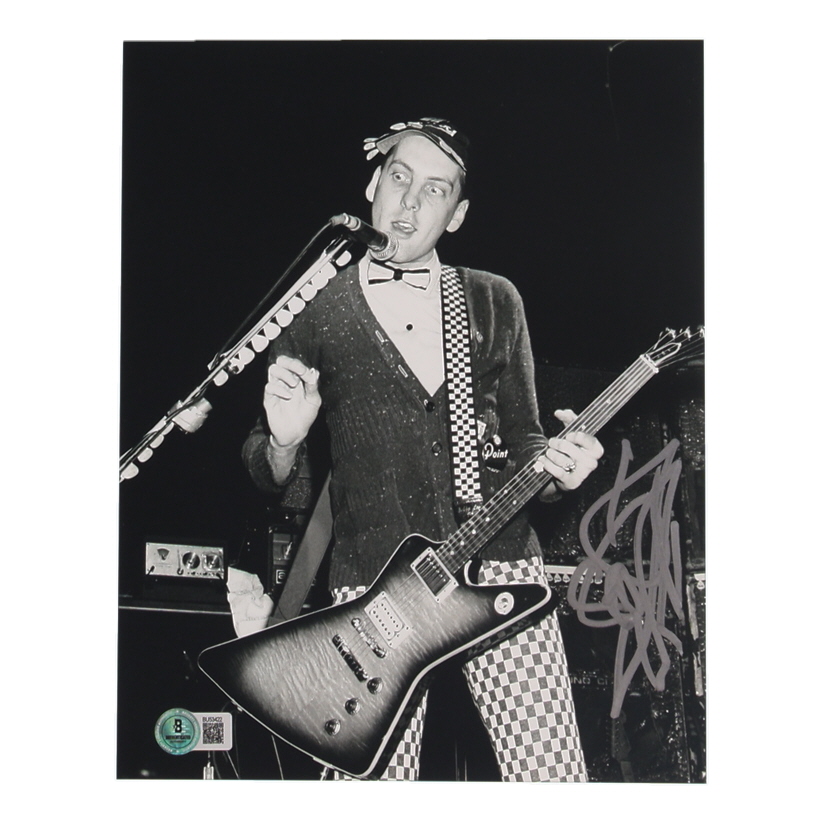 Rick Nielsen Signed 8x10 Photo (Beckett) at PristineAuction.com Rick Nielsen Signed 8x10 Photo (Beckett) at PristineAuction.com